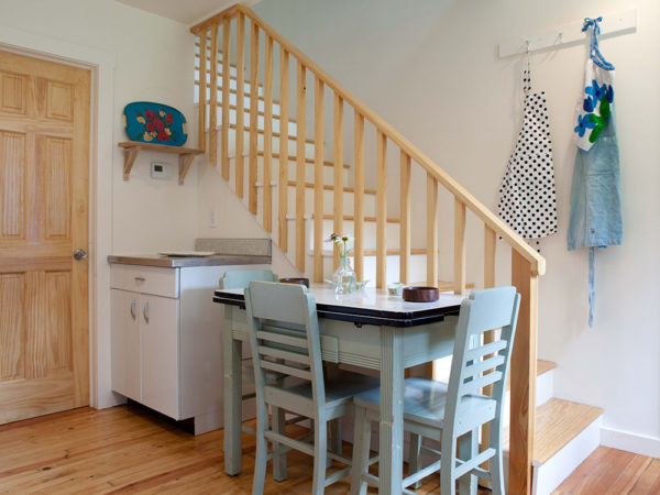 04 Guest House Upstairs Stairs