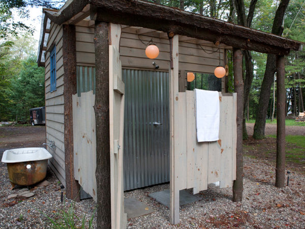 Outdoor Bath House 02